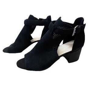 Nine West Women’s Black Cutout Suede Shoes 2.5" Heel Buckle Size 8.5 Sandals